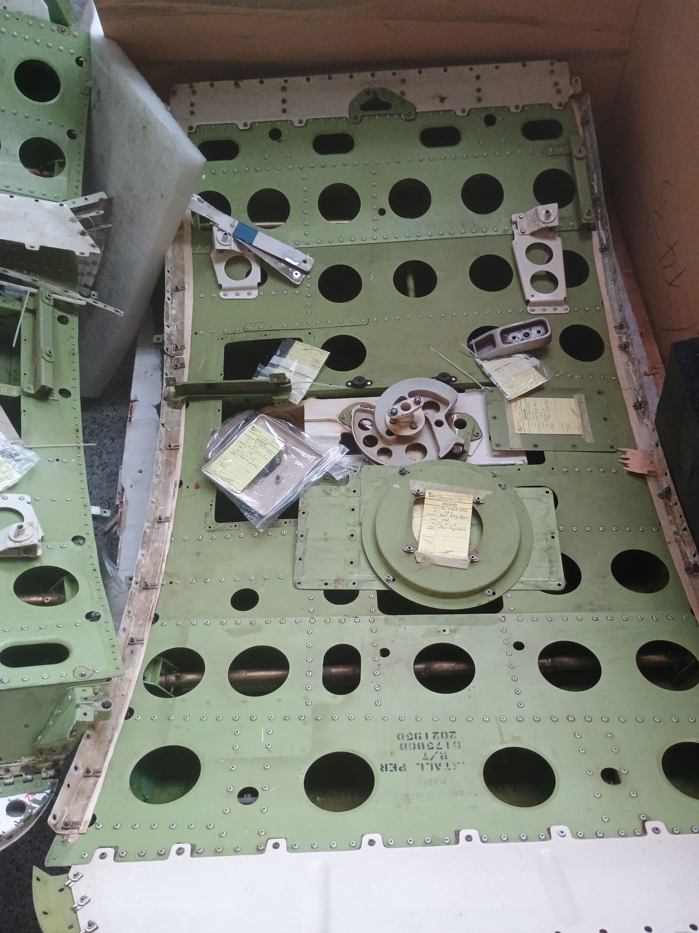 50-7945-272 - FWD DOOR AY ENTRY - AR